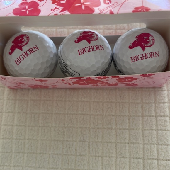 Big Horn golf balls filled with sugar free mints - Picture 2 of 2